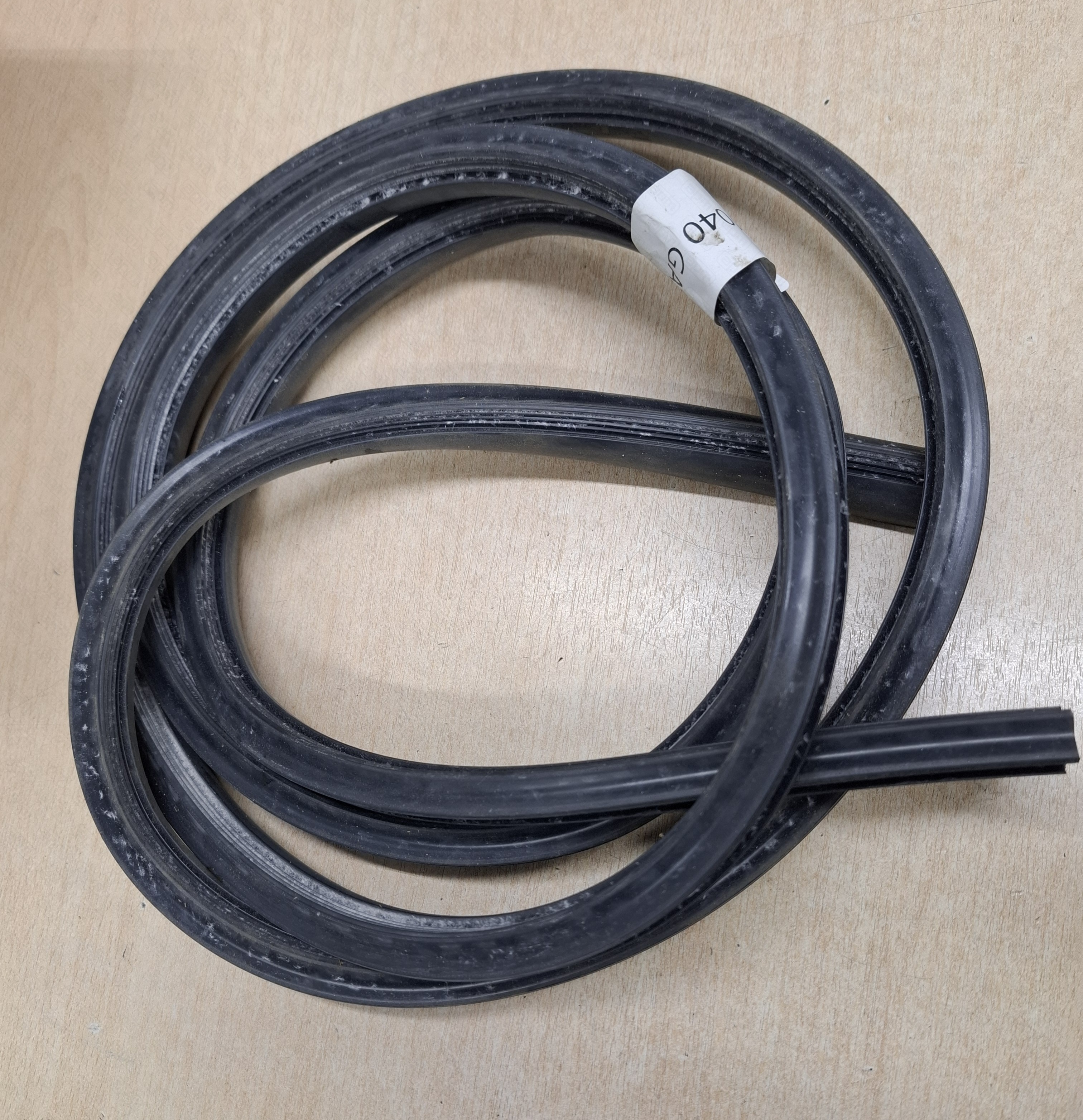 Уплотнение двери MOLD FACED INSTALLATION SEAL CUT FOR MKF464TS OVEN